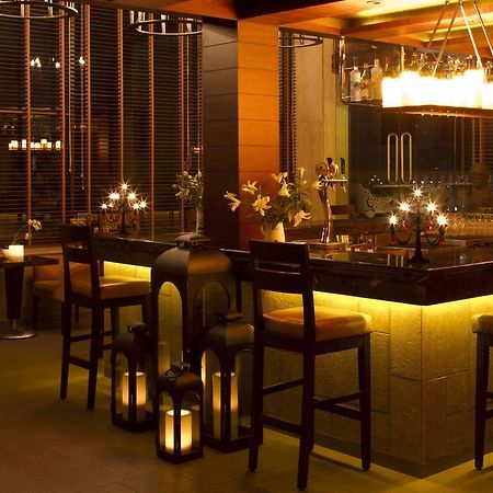 32Nd Milestone Hotel Gurgaon Bagian luar foto