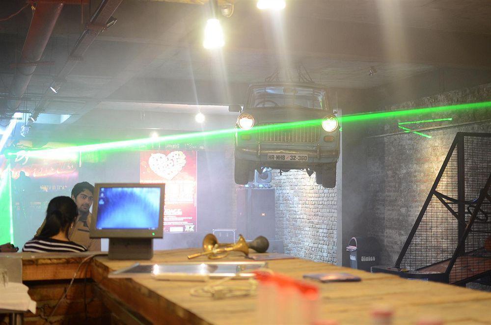 32Nd Milestone Hotel Gurgaon Bagian luar foto